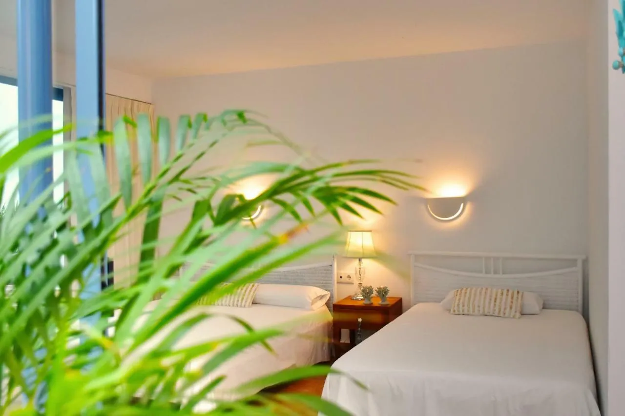 Villa Isabel III Коста Калма 0*,  Испания